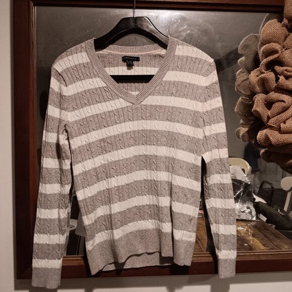Tommy Hilfiger Sweaters - 100% Cotton Tommy Hilfiger Gray and White Striped Sweater V Neck size M
